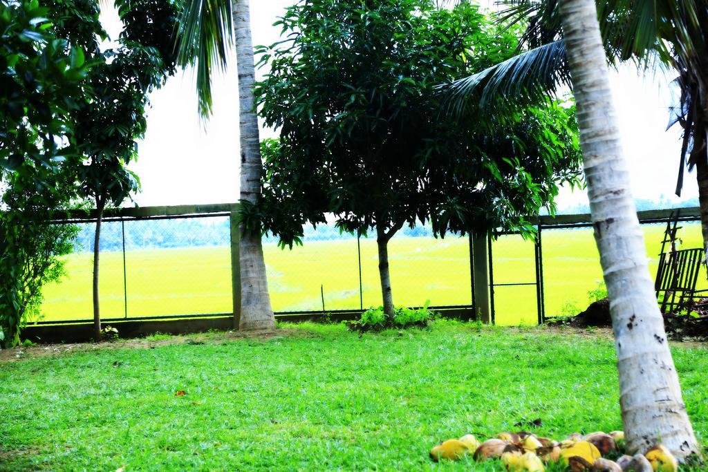 Centra Villa Kataragama Bagian luar foto