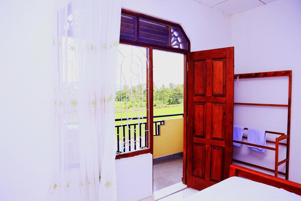 Centra Villa Kataragama Bagian luar foto